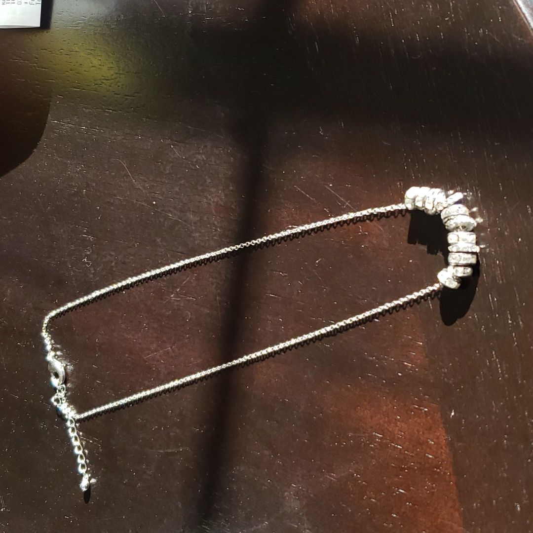 Silver Necklace With Diamond Design